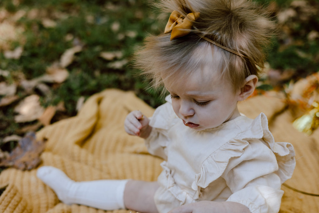 baby milestone cake smash photo session in Powhatan Va