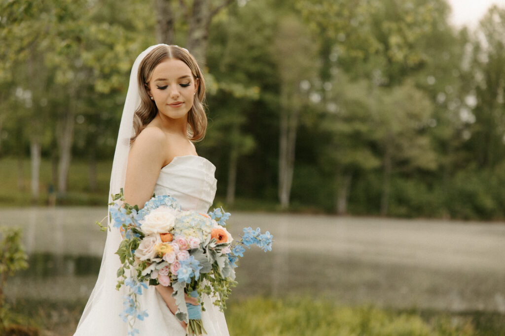 Bridal Portraits at Avonlea Farms