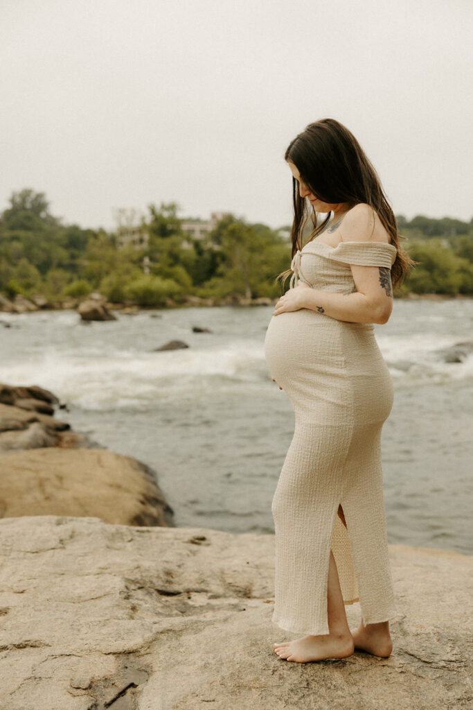 RVA Maternity Photographer