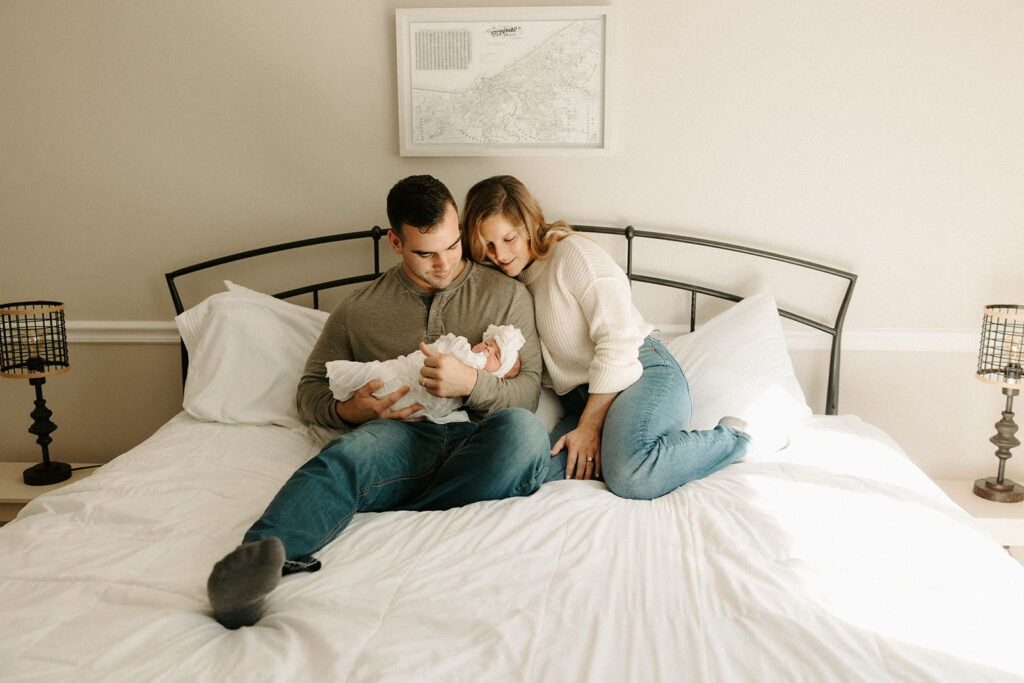 How to choose a newborn photographer