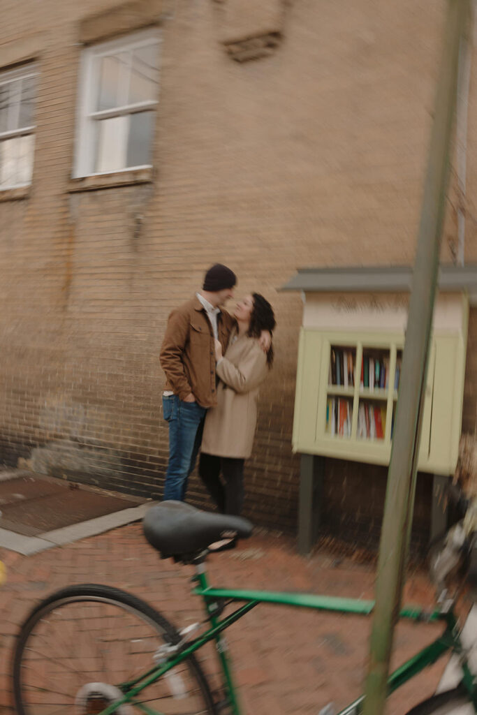 Church Hill RVA engagement photos