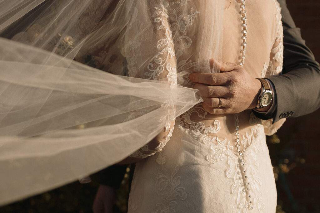 Cozy winter wedding in VA