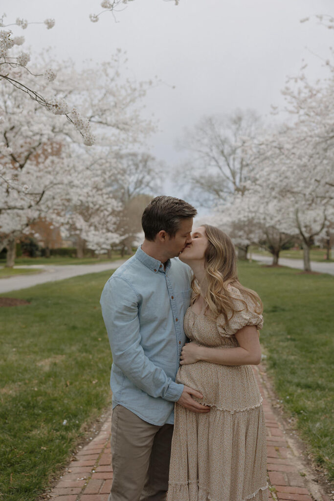 Richmond VA maternity photographer