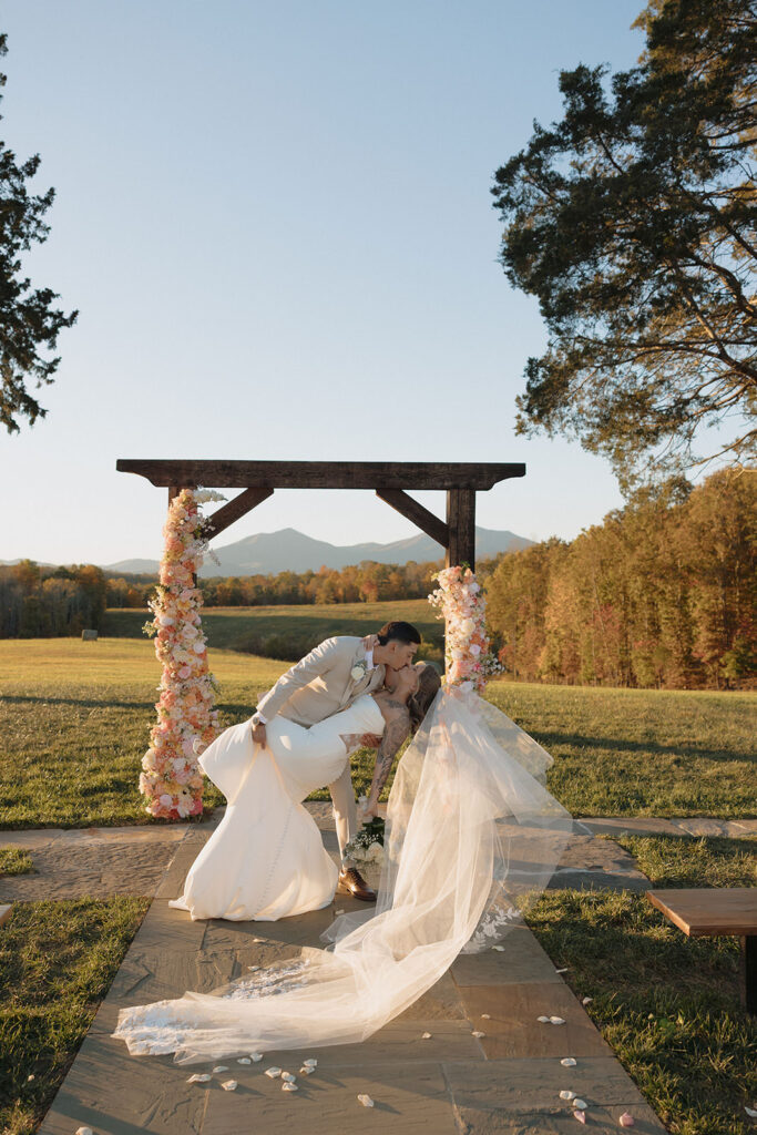 Virginia Wedding Venue Cedar Oaks Farm